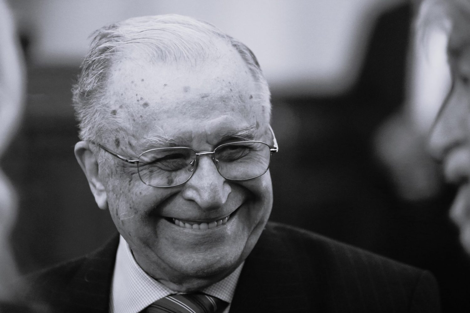 ion iliescu a murit